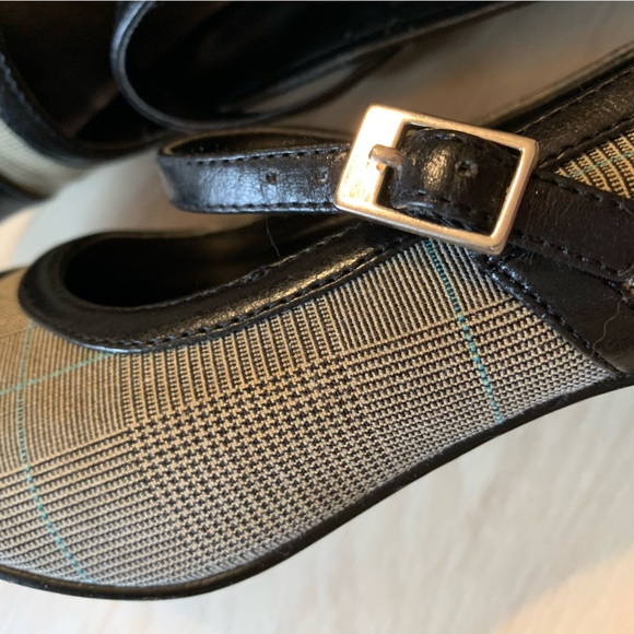 Plaid Heels with Black Tips - Picture 8 of 10